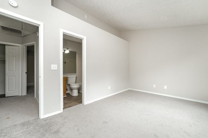 5713 Wells Cir - Photo 7 of 13