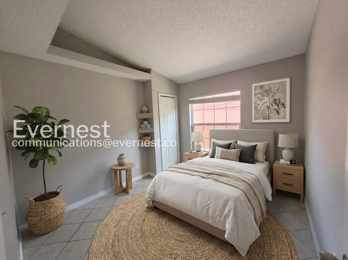 4758 Muir Vlg - Photo 4 of 18
