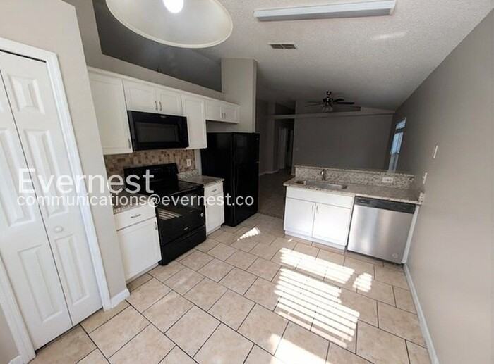 4758 Muir Vlg - Photo 5 of 18