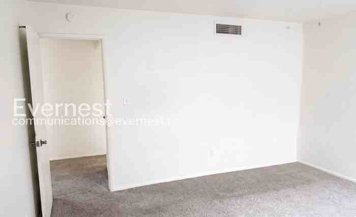 848 N 86th Pl - Photo 6 of 28