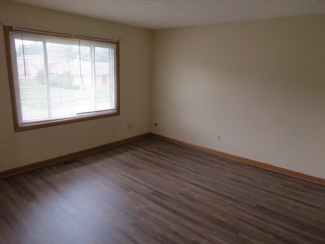 2711 Millrace Dr - Photo 2 of 21