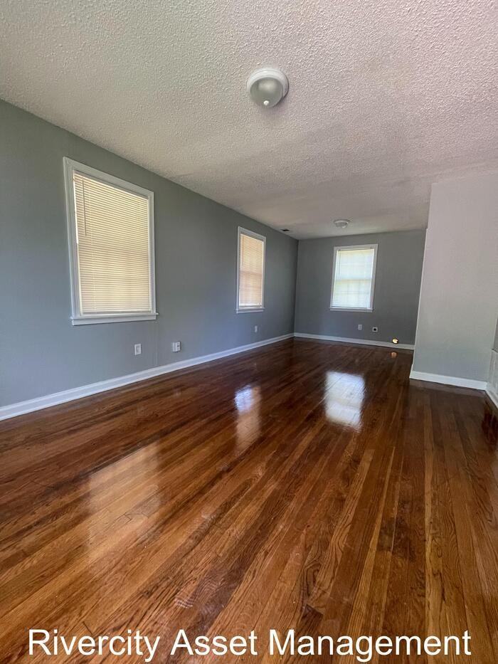 4317 Ferndale Rd - Photo 2 of 8