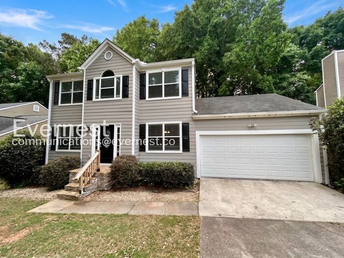 655 S Preston Ct - Photo 2 of 39