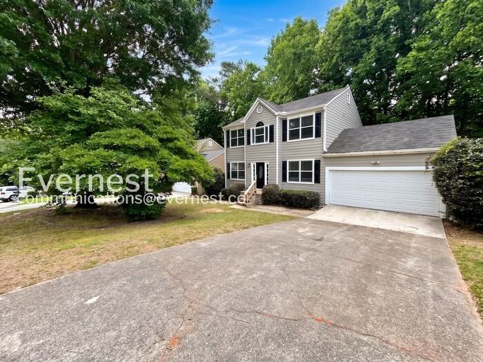 655 S Preston Ct - Photo 3 of 39