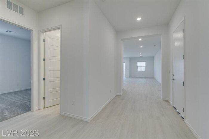 37 Charlotte Ridge Pl - Photo 3 of 50