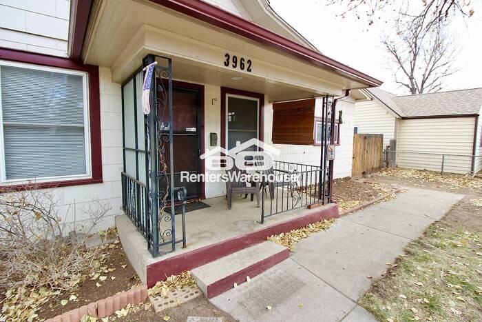 3962 S Cherokee St - Photo 3 of 24