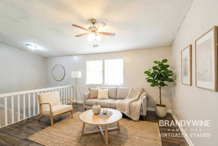 2037 Mallard Way - Photo 3 of 23