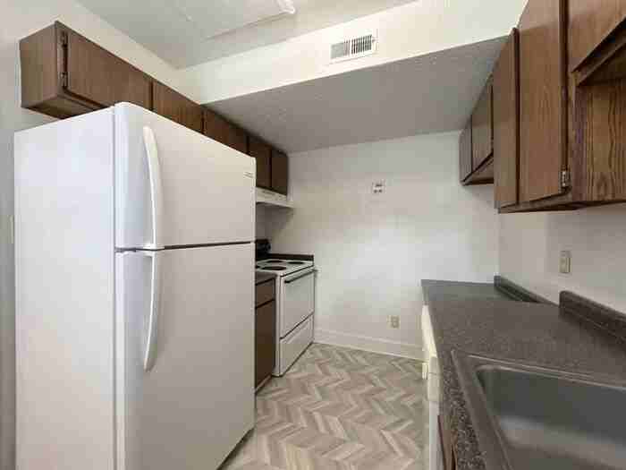 Myron Cir #271 - Photo 5 of 10