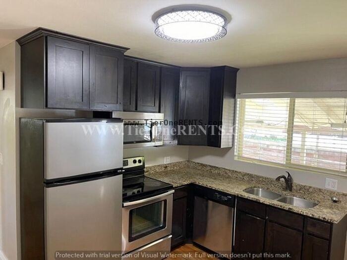 286 E Leslie Ave - Photo 5 of 14
