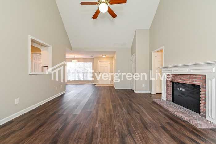 3431 Hollow Oak Dr - Photo 3 of 15