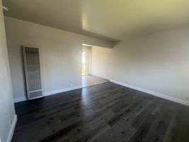 featured image of 556 N Lincoln Ave #32
