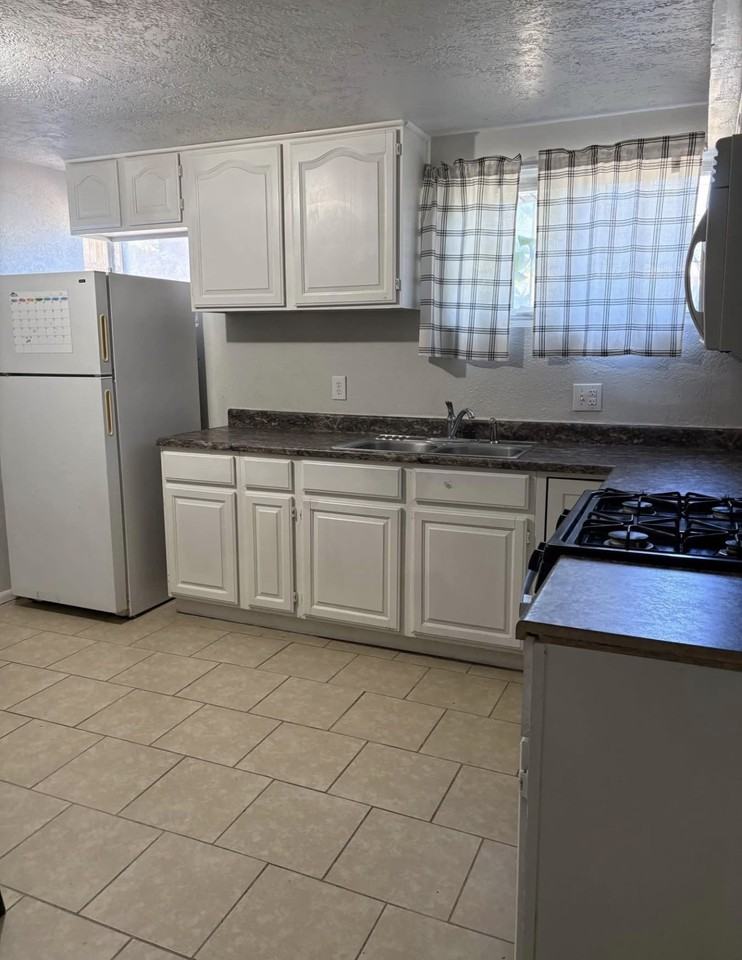 1486 N Hill Field Rd - Photo 2 of 13
