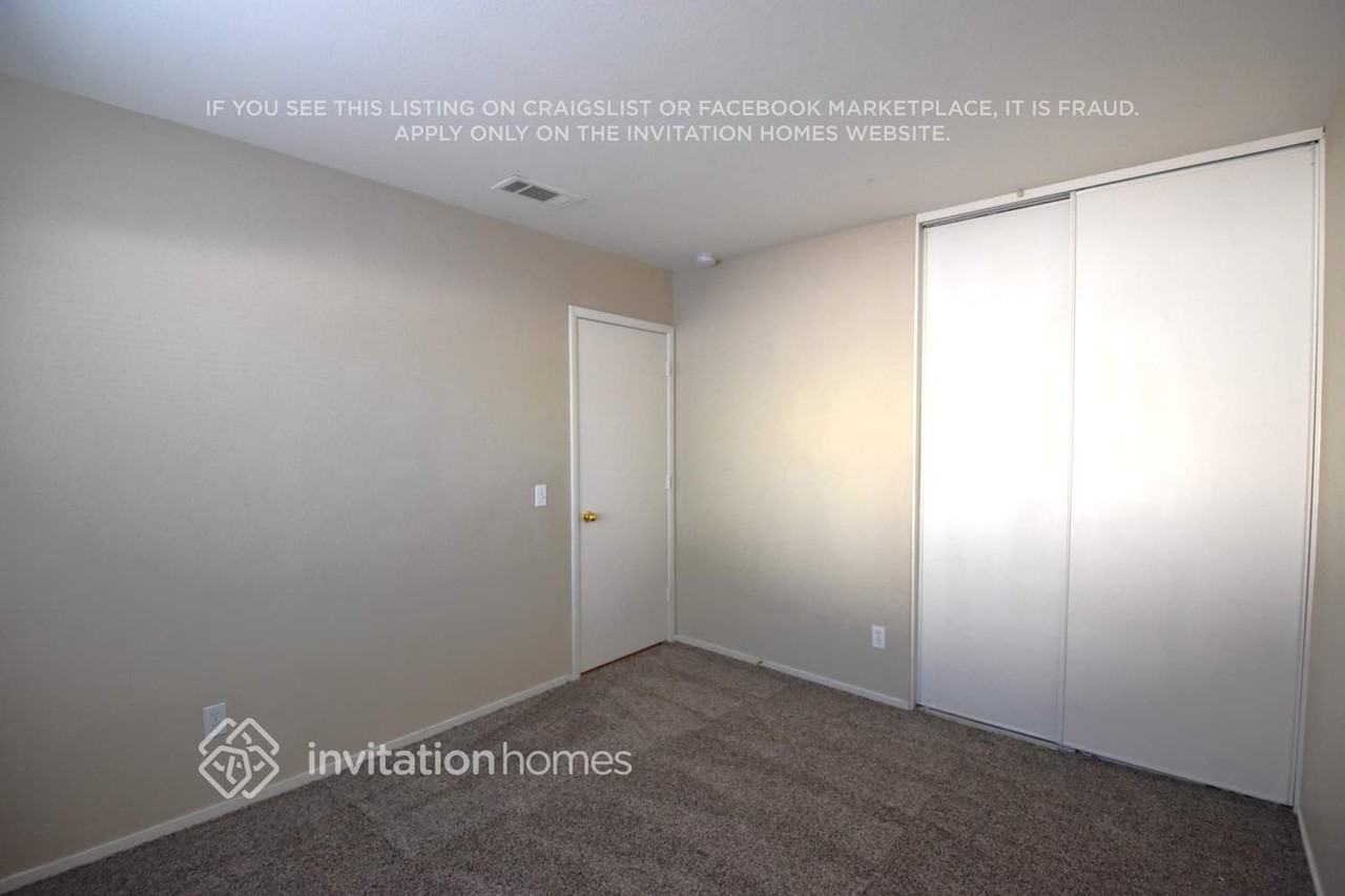 320 Montessa Ave - Photo 6 of 11