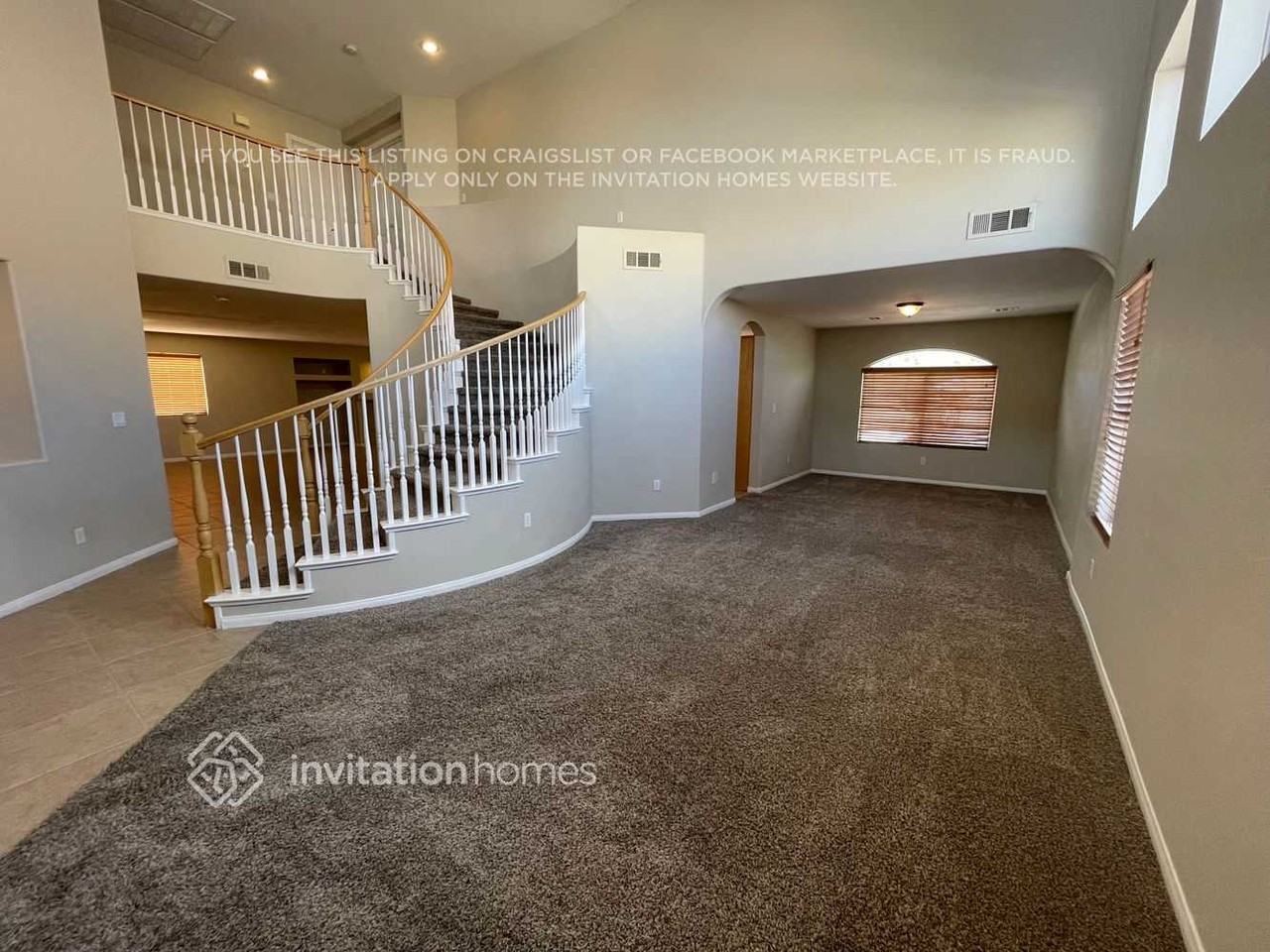 8104 Marin Pointe Ave - Photo 3 of 26