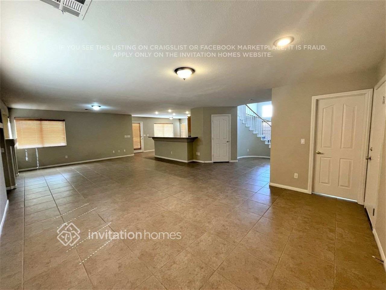 8104 Marin Pointe Ave - Photo 5 of 26
