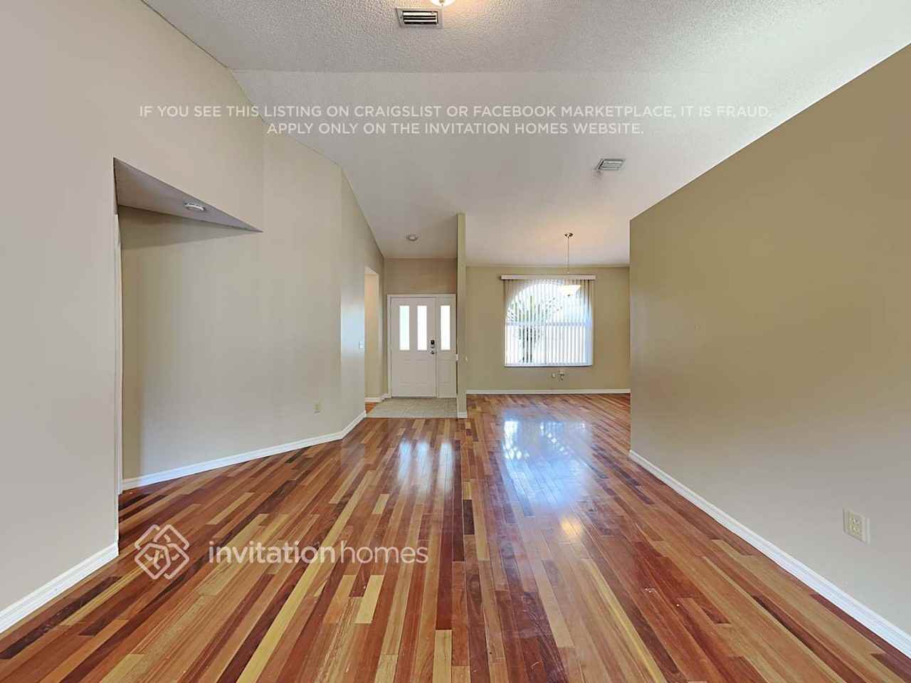 33328 Fountain Ln - Photo 4 of 15