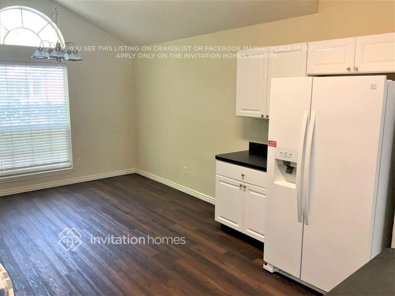 22731 Bridgewater Dr - Photo 4 of 13