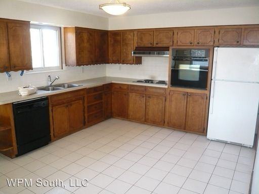 21457 13th Ave S - Photo 3 of 21