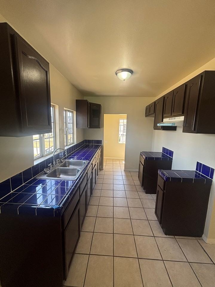1317 East 110th Street - Photo 2 of 9