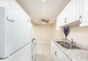 Fernwood Apartments - Photo 1 of 1
