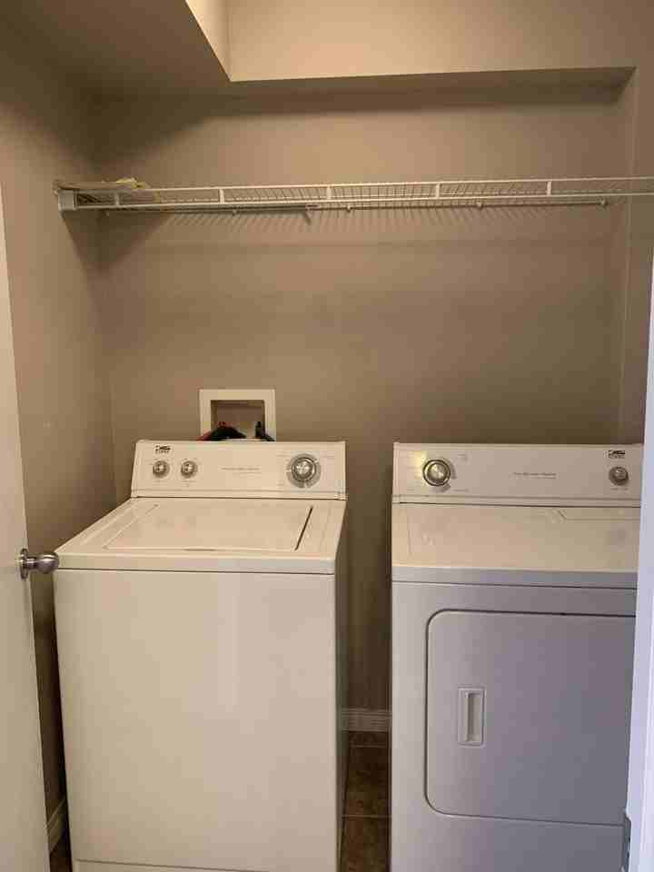 Parkdale Manor - Photo 3 of 22