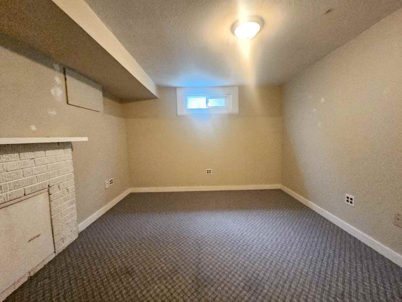 1032 East 49th Avenue - Photo 3 of 33