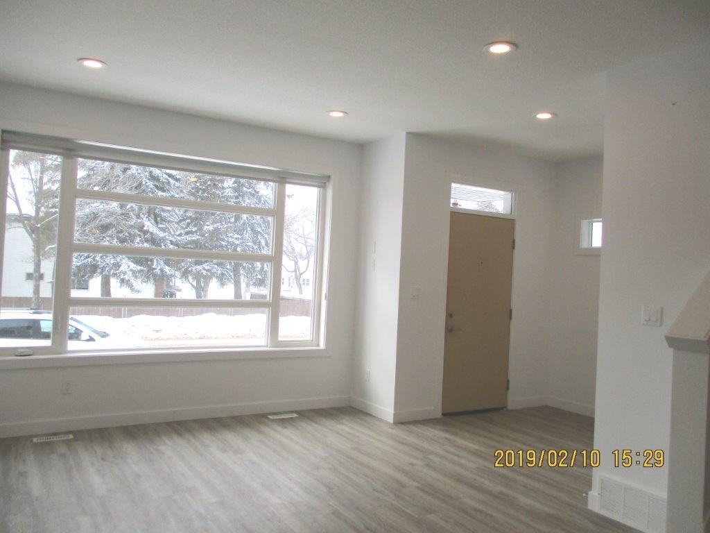 7427 106 St Nw - Photo 2 of 30