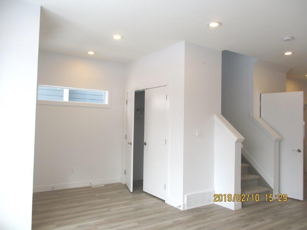 7427 106 St Nw - Photo 3 of 30
