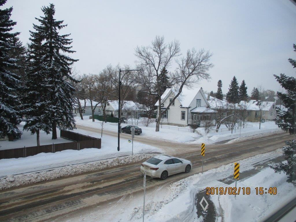 7427 106 Street - Photo 3 of 41