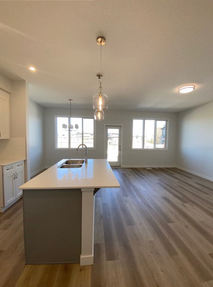 Main - 15622 18 Ave SW - Photo 2 of 31