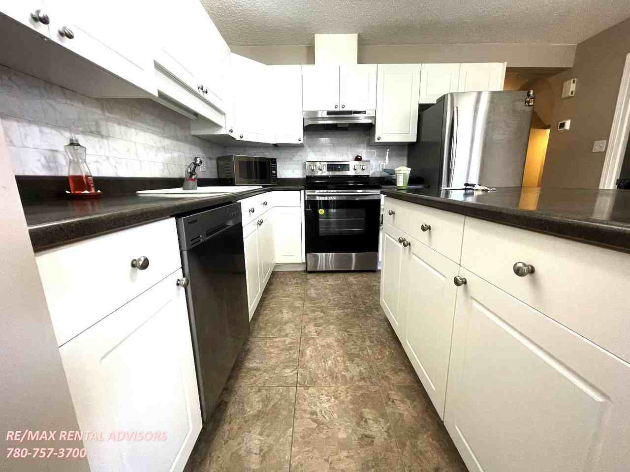2004 Grantham Crt Nw - Photo 5 of 23