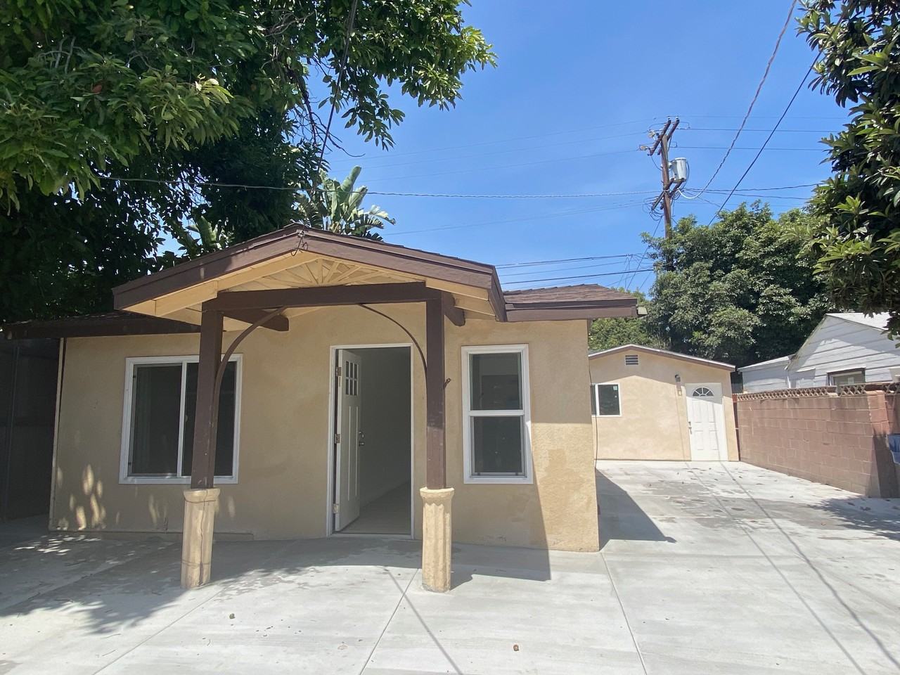 3153 Garden Avenue - Photo 3 of 32