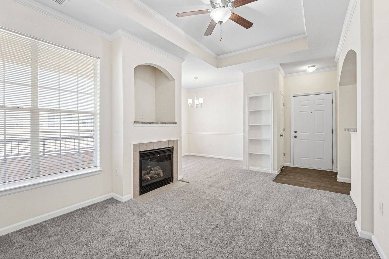 Villas at Park West - Photo 2 of 41