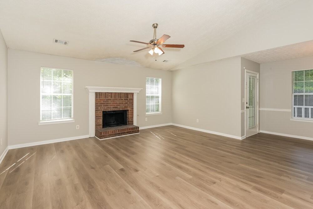 340 Christian Woods Dr - Photo 3 of 16