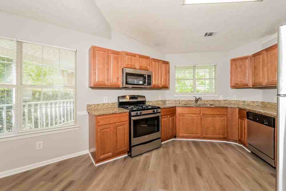 340 Christian Woods Dr - Photo 6 of 16