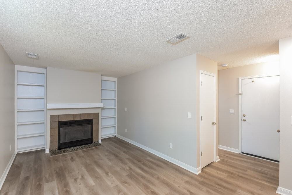 5763 S Quatar Cir - Photo 5 of 17
