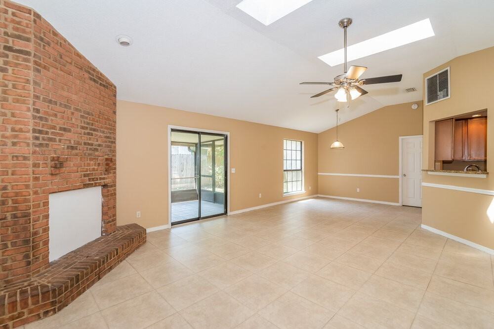 8536 Iron Mill Ct - Photo 4 of 25