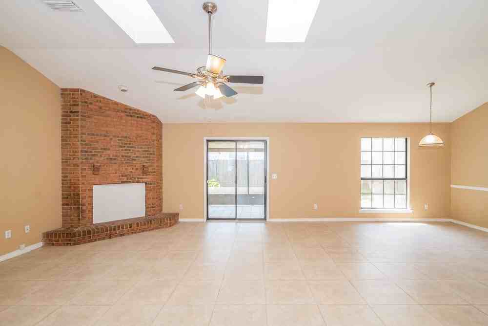 8536 Iron Mill Ct - Photo 6 of 25