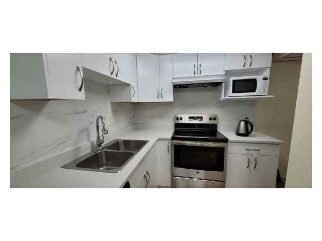 5640 Sardis Crescent - Photo 2 of 17