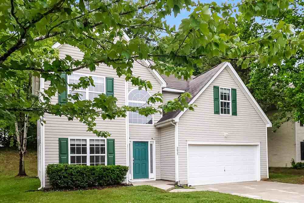 4625 Canipe Dr - Photo 4 of 17