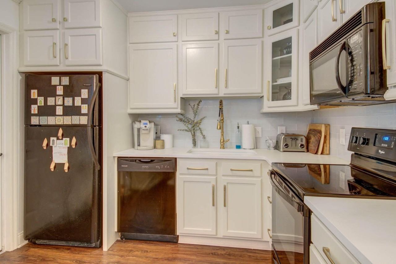 252 Howle Ave - Photo 6 of 11