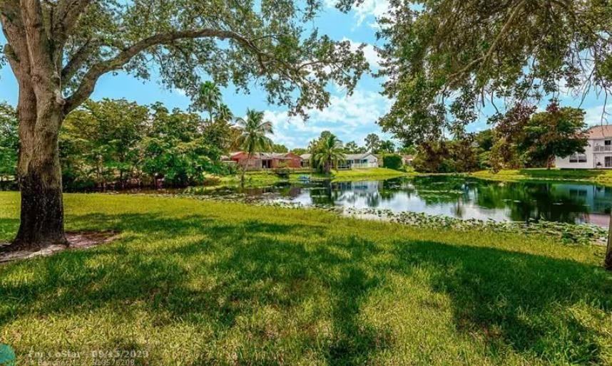 11430-11442 Building Coral Springs - Photo 2 of 23