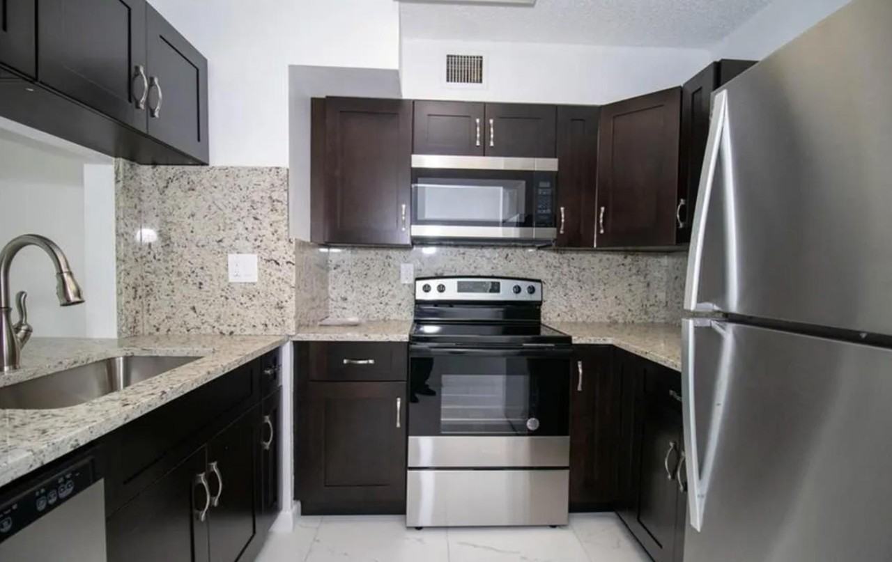 11430-11442 Building Coral Springs - Photo 4 of 23