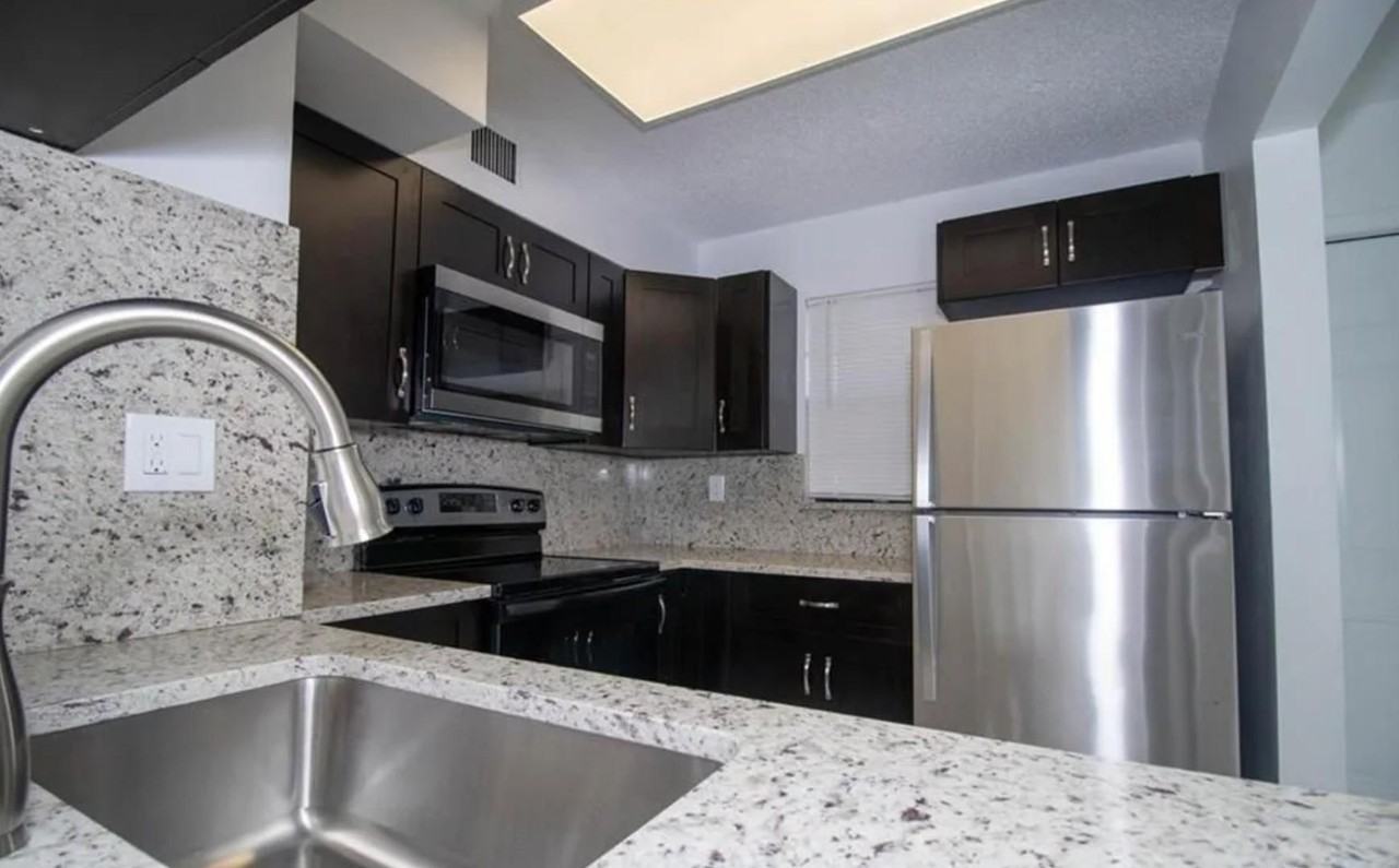 11430-11442 Building Coral Springs - Photo 5 of 23
