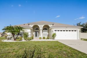featured image of 4660 Huron Bay Cir