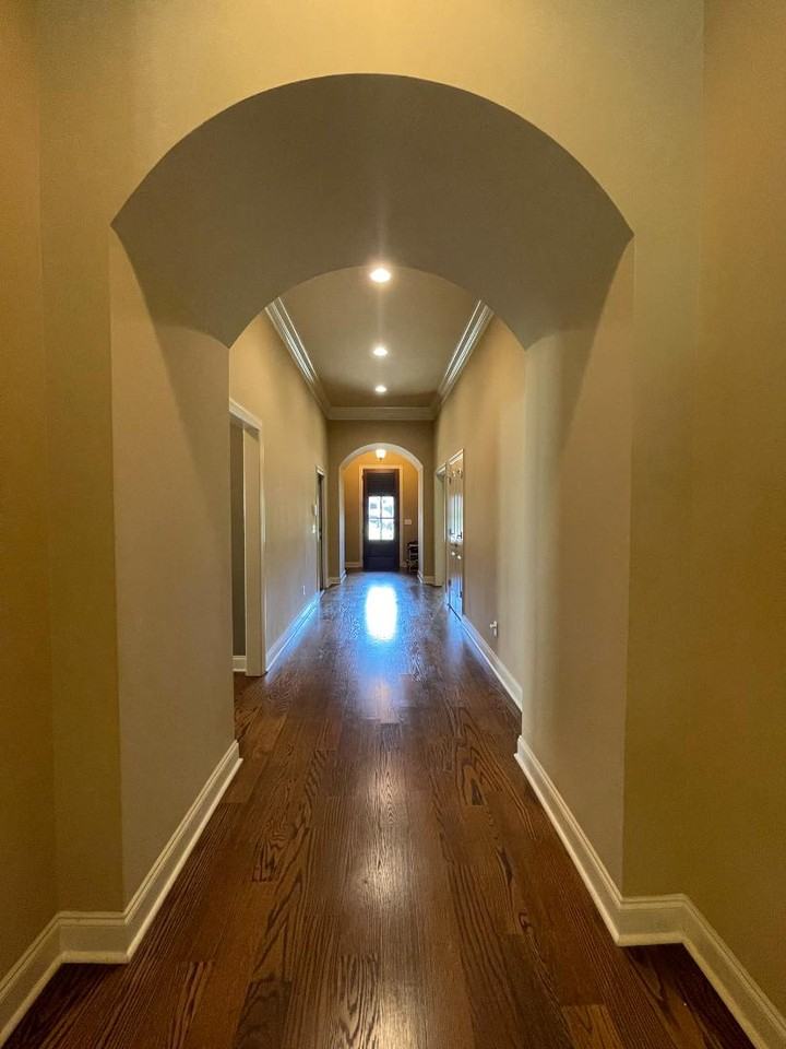 764 Oakdale Dr - Photo 5 of 12