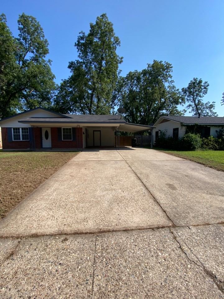 1704 Cline St - Photo 7 of 20