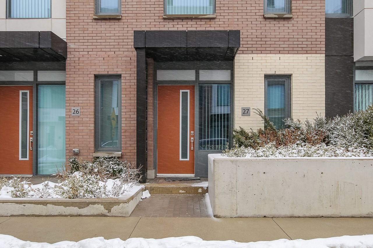 7965 Jane St - Photo 4 of 27