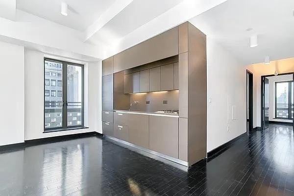 Pine St #PH41 - Photo 6 of 20