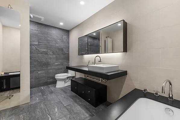 Pine St #1505 - Photo 3 of 13